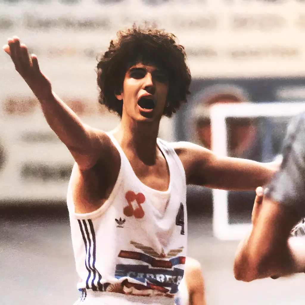 U najkontraverznijem finalu za naslov prvaka Jugoslavije 09. 04. 1983., Šibenka je slavila protiv Bosne 83:82 zahvaljujući Draženovim slobodnim bacanjima u zadnjoj sekundi, no savez je poništio susret i titulu dodijelio Bosni